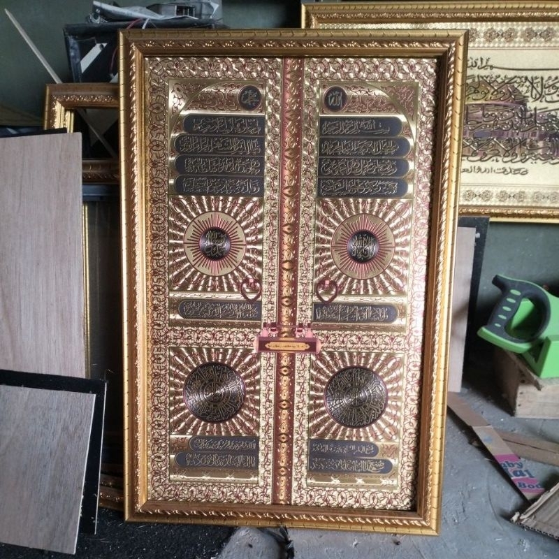 replika bingkai pintu kabah tanpa kaca