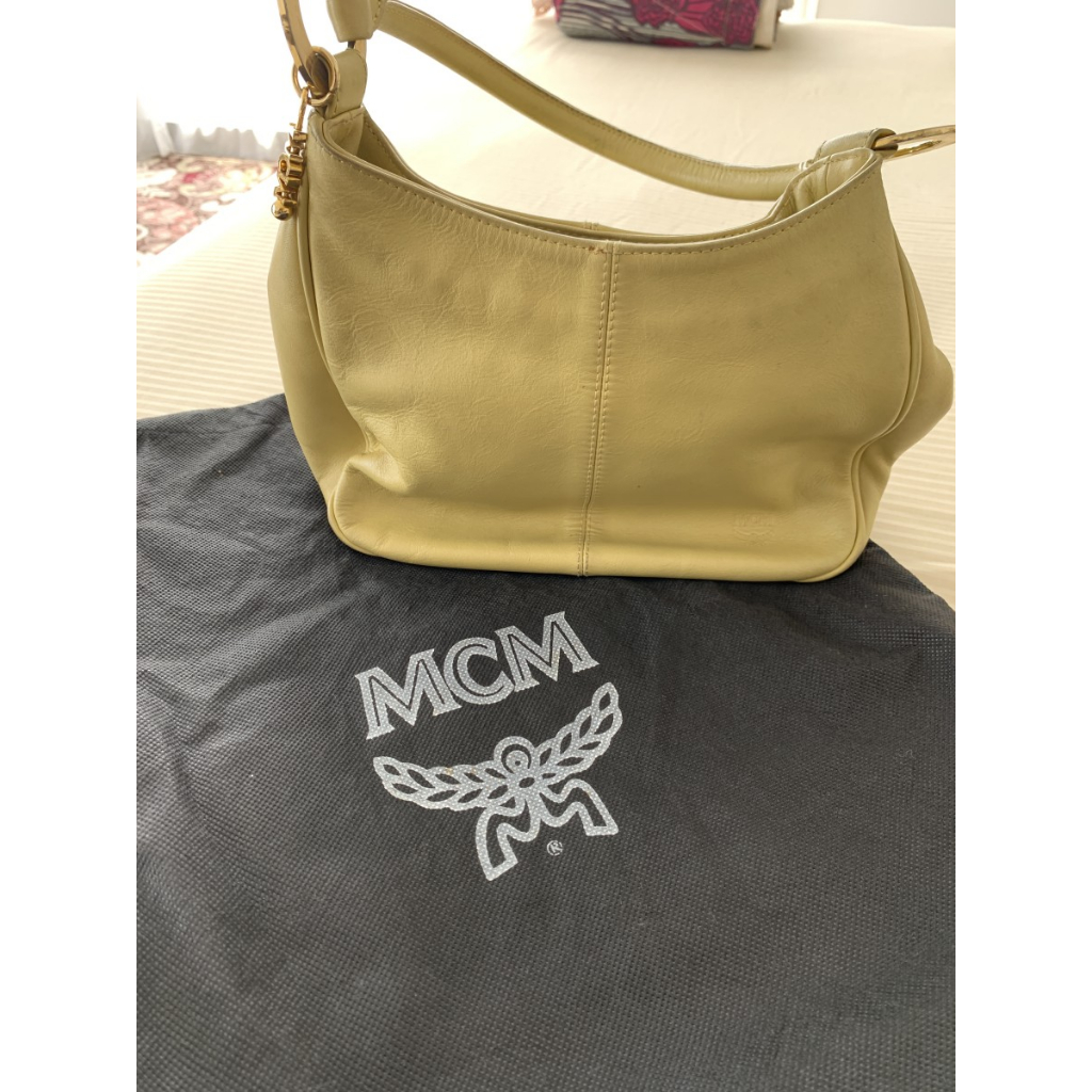MCM hobo yellow leather bag (authentic)