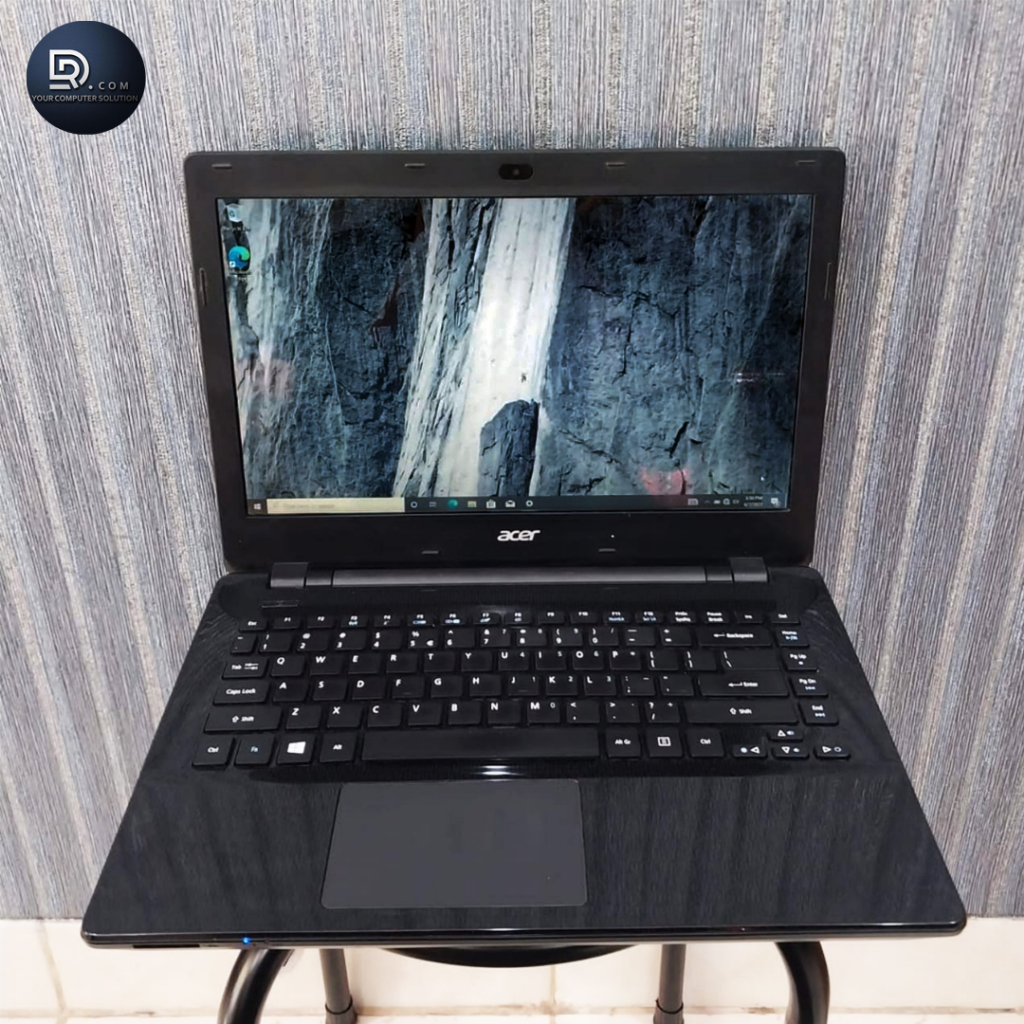 Laptop Acer E5-471G, Intel Core i5 - 4210U, Ram 8GB, Penyimpanan 128/500GB - Laptop Acer