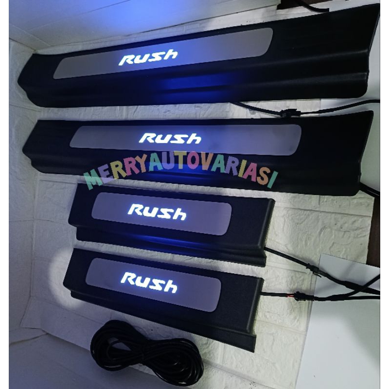 Sillplate samping mobil Rush lampu led