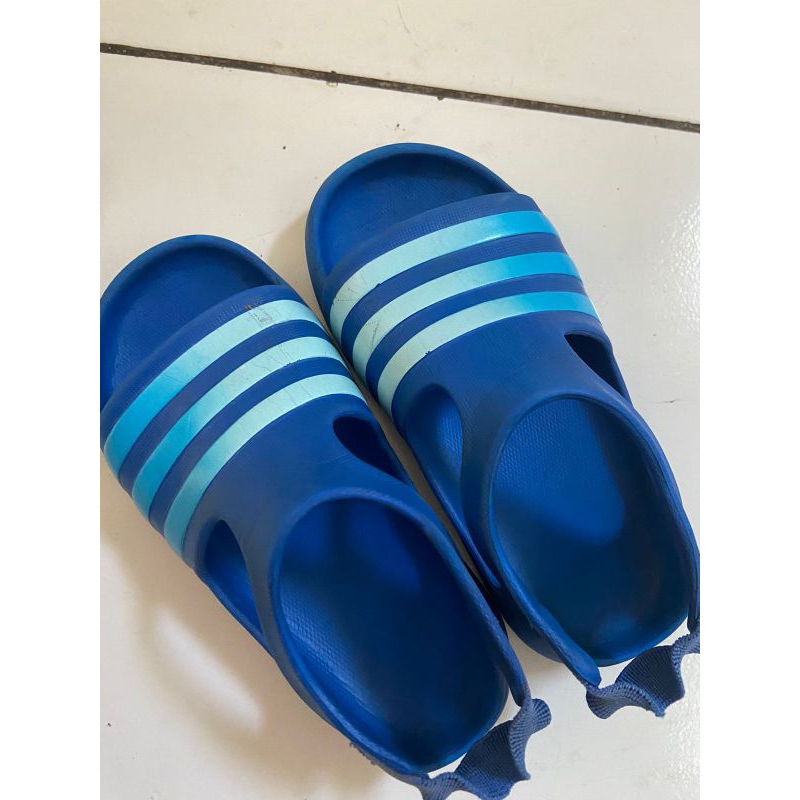 preloved sandal anak adidas