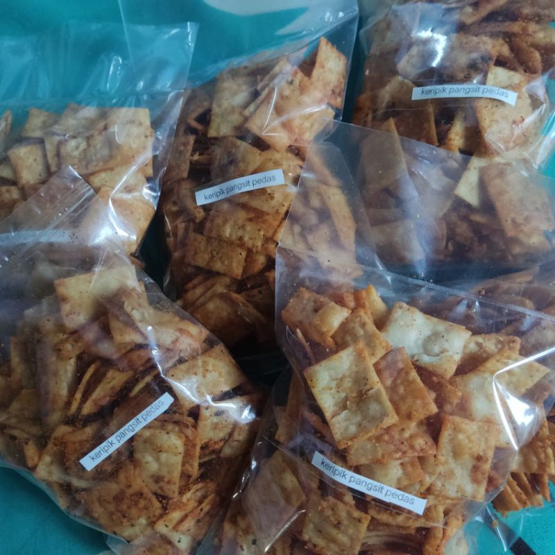 

keripik pangsit