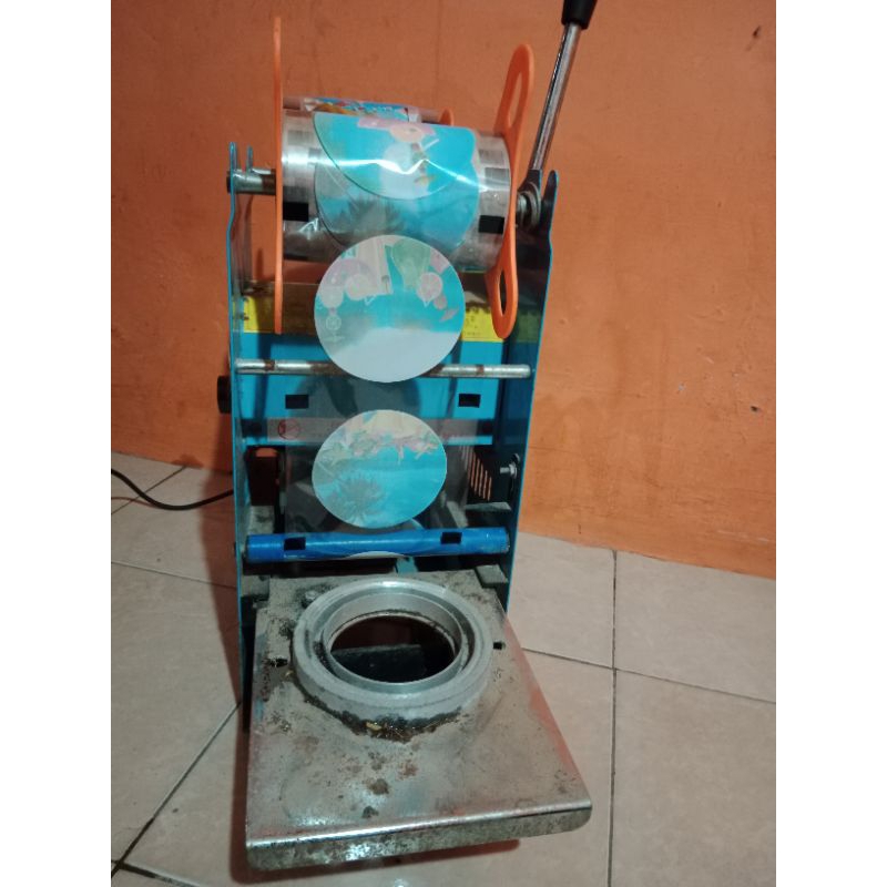 ALAT PRESS GELAS PLASTIK.