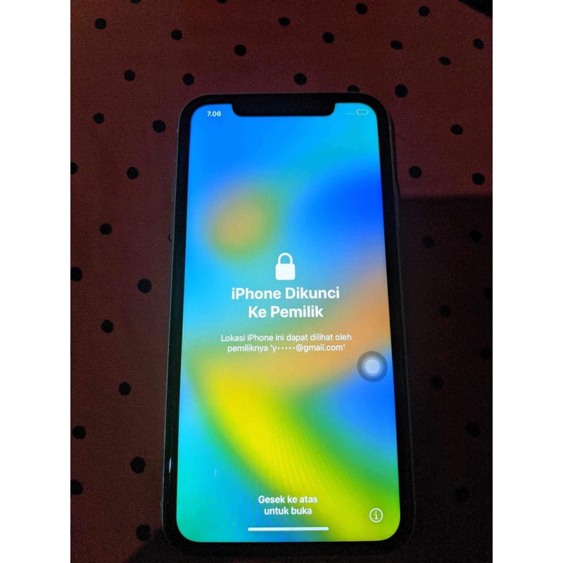 iphone xr lock icloud
