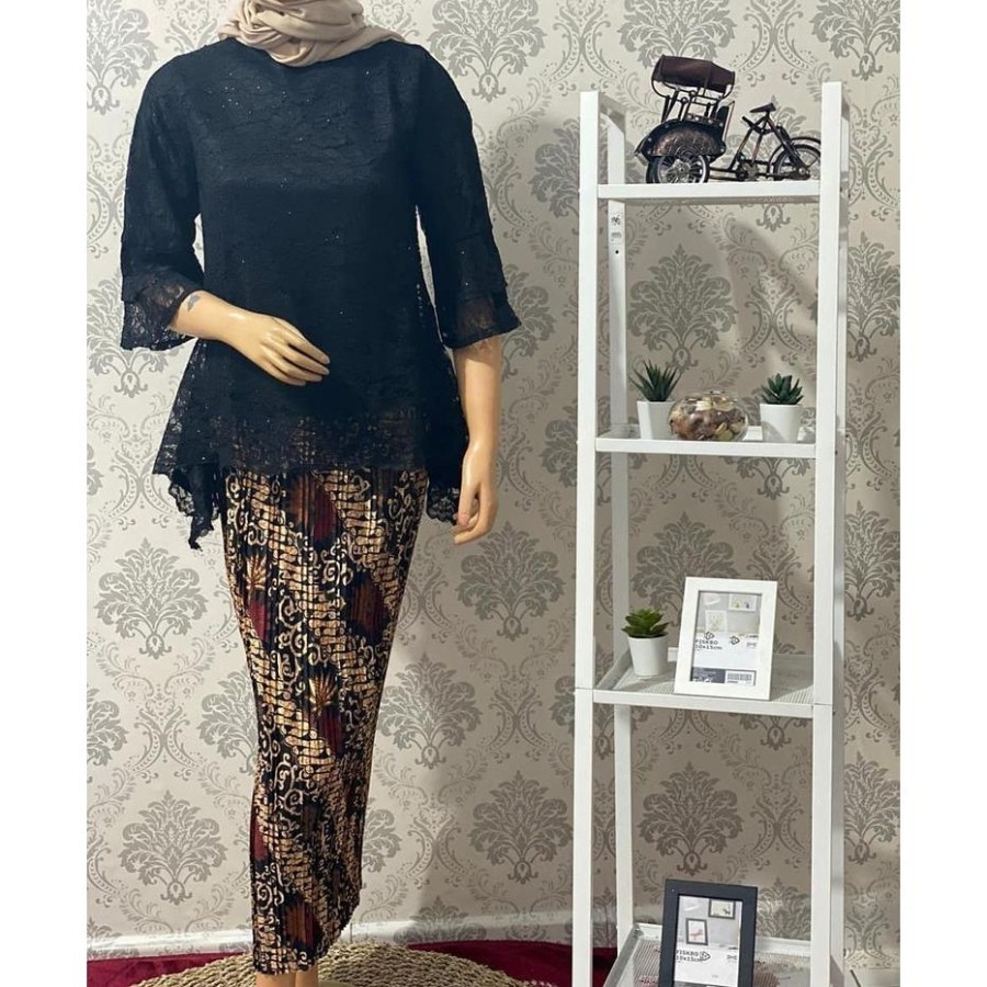 SETELAN KEBAYA JUMBO / KEBAYA BROKAT RINJANI LD 130 / BIG SIZE