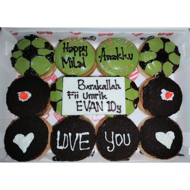 

Donat Ultah anak laki-laki isi 12 pcs