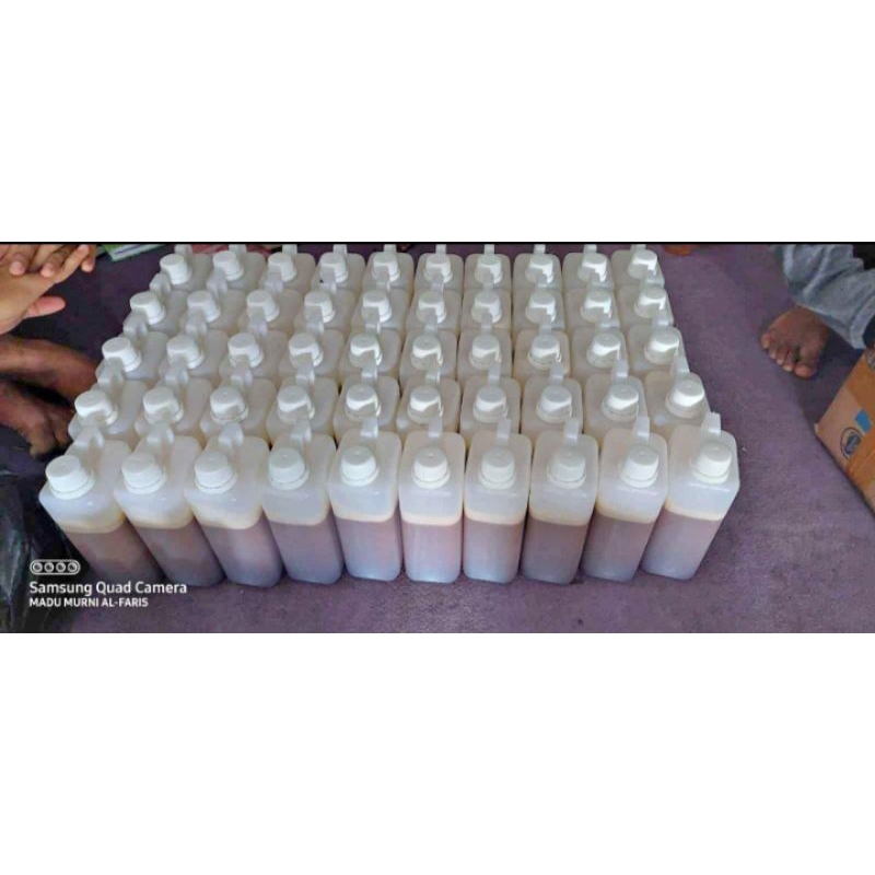 

grosir madu 5 KG dengan merk sendiri ( jerigen 1 kg an)