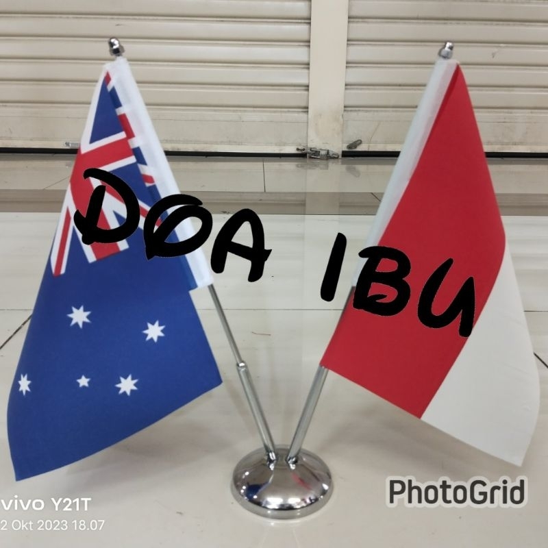 

best seller tiang stenlis meja V + bendera INDONESIA+AUSTRALIA