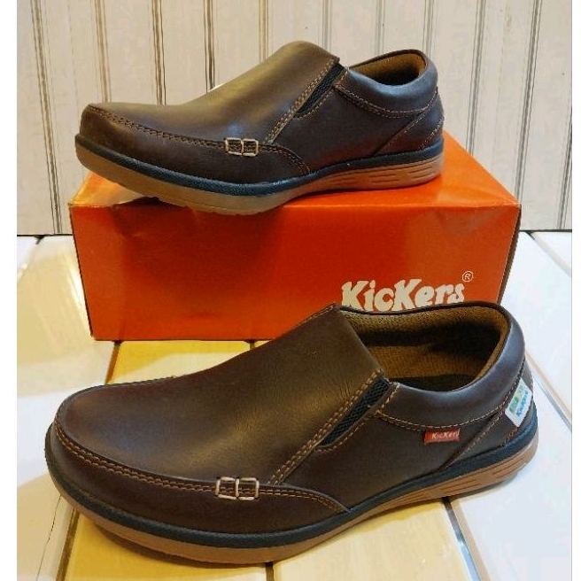 SEPATU PRIA CASUAL KICKERS SLIP ON KULIT SINTETIS PREMIUM SOL KARET ANTI LICIN