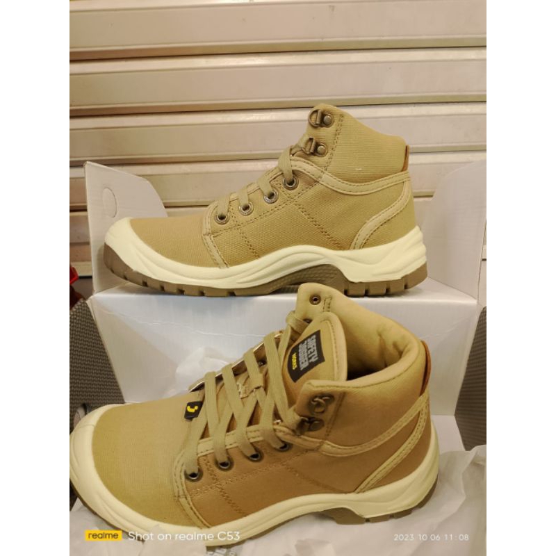 SEPATU SAFETY JOGGER DESERT CREAM ORIGINAL