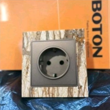 Stop Kontak Model Batu Boton