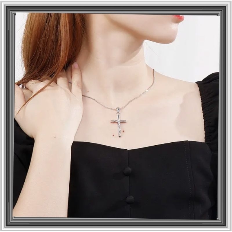 KALUNG SALIB PRIA DAN WANITA KALUNG LIONTIN SALIB KALUNG TITANIUM ANTI KARAT LIONTIN SALIB