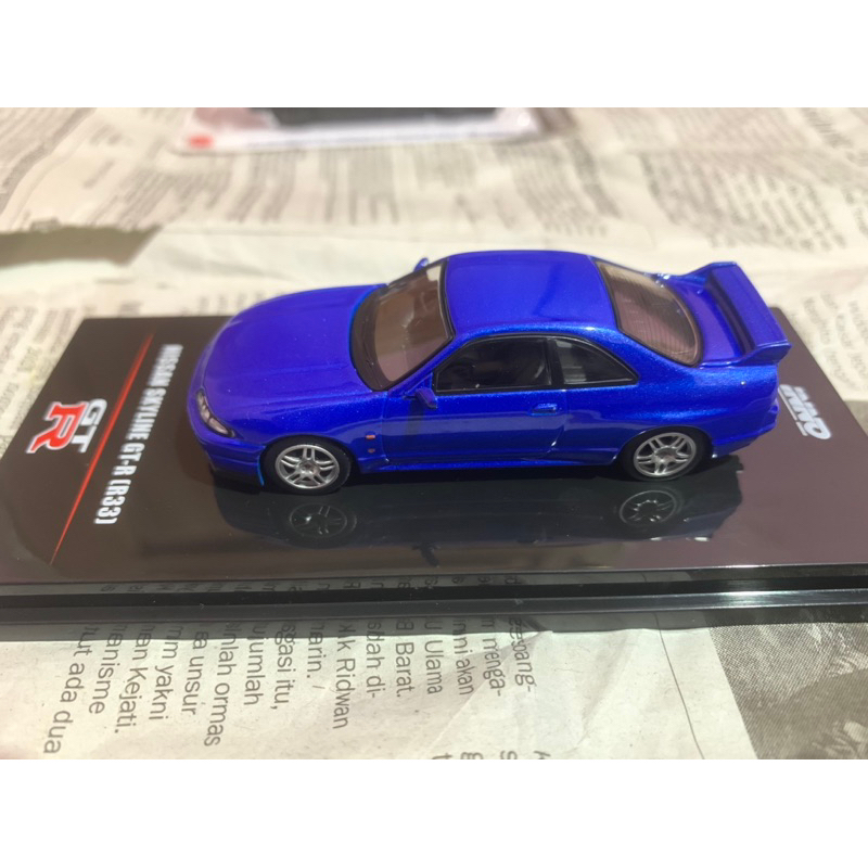 Mobil Nissan R33 Biru Inno