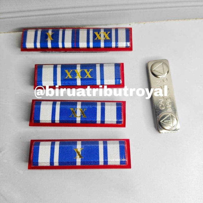PIN KARYA SATYA LENCANA / SATYA LENCANA KARYA SATYA / KARYA SATYA MAGNET
