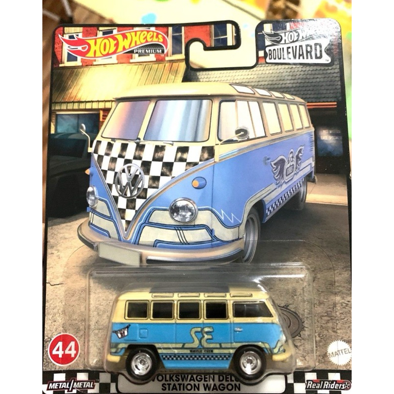 Hotwheels Volkswagen deluxe station wagon Boulevard