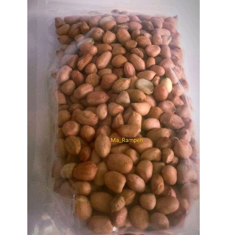 

Kacang Tanah Lokal Ukuran Sedang 500gr