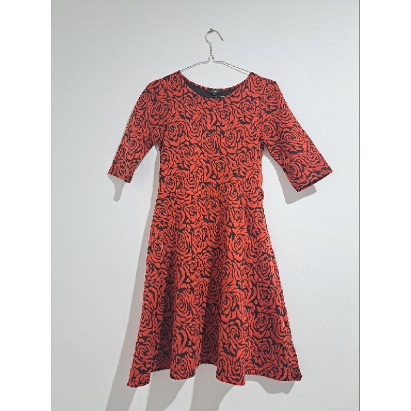 dress Eprise merah