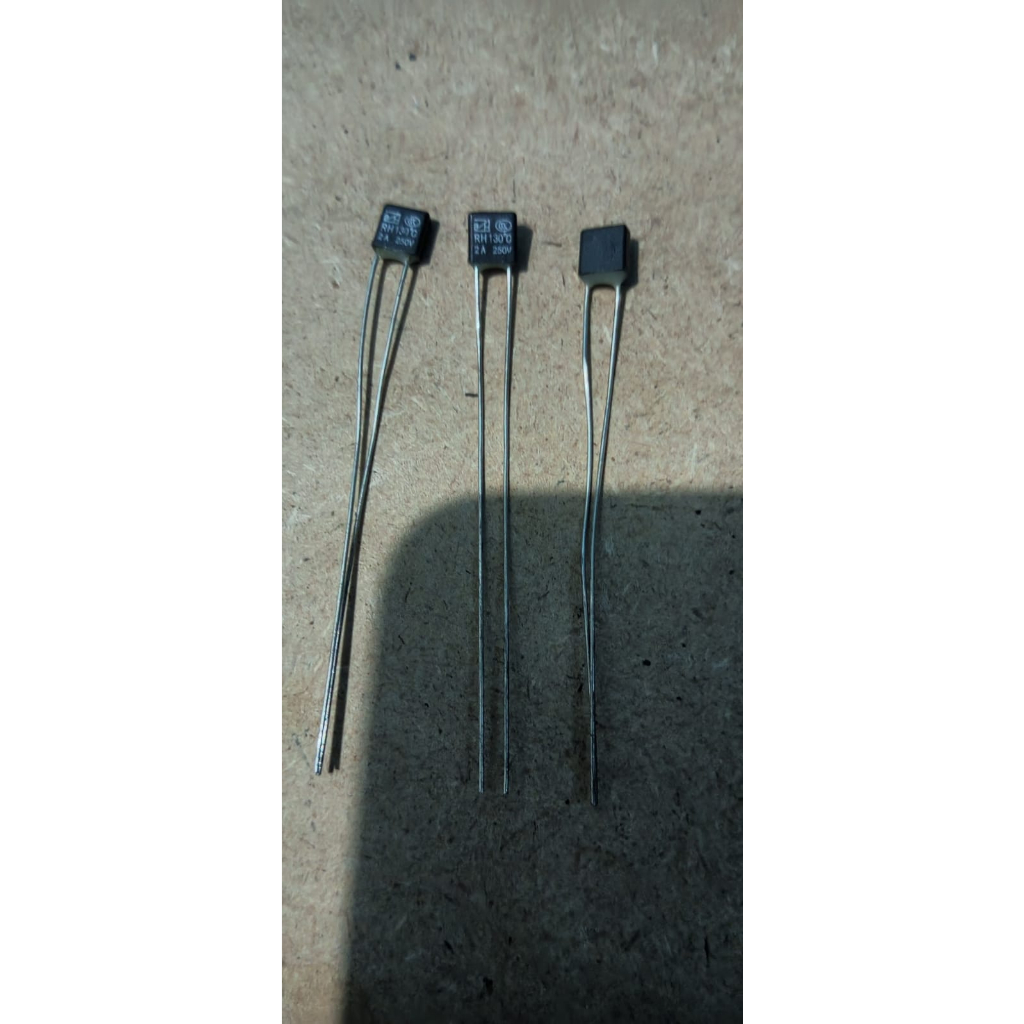 fuse kipas 2a 250v