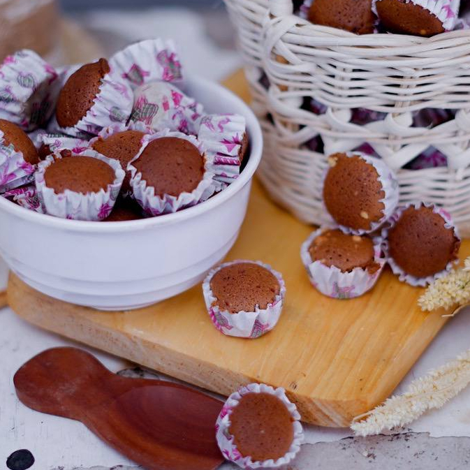 

Brownies Mini 500 gr Mabiean Snack Makanan Ringan Cemilan Makanan Kiloan Oleh-oleh Tasik