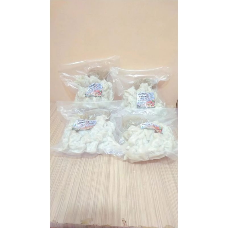 

Tekwan palembang ikan tenggiri 500 gram +bumbu kuah +jamur