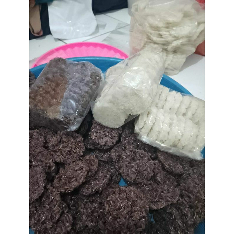 

RENGGINANG MENTAH ISI 18 KETAN ASLI TANPA CAMPURAN
