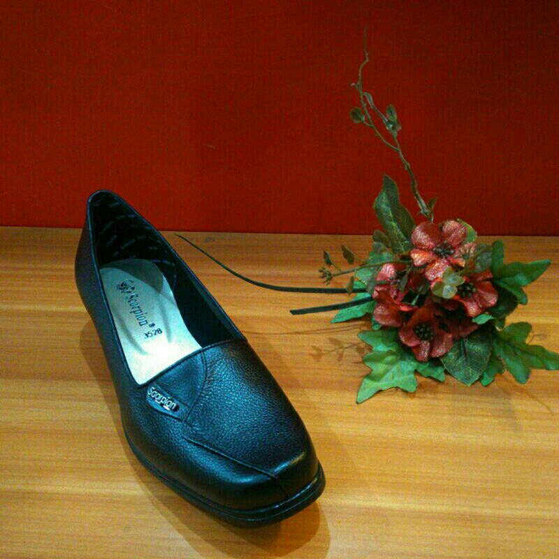 Sepatu Scorpion 3528