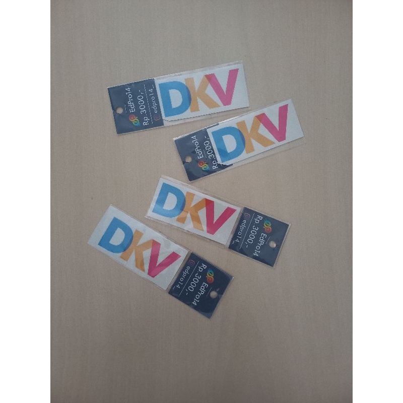 

STIKER GLOSSY KOTAK BIASA. AKSESORIS. GAMBAR DKV.