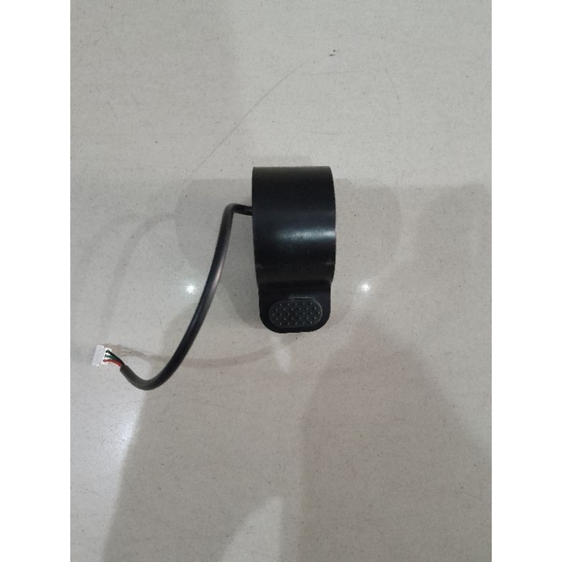 GAS SCOTER LISTRIK MEREK EXOTIC TIPE ST-8255