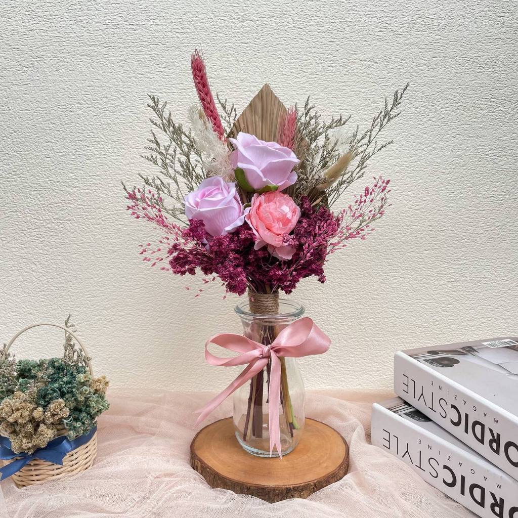 Rose set | satu set bunga kering dan vas | bunga kering | hiasan meja | dekorasi ruangan | bunga mej