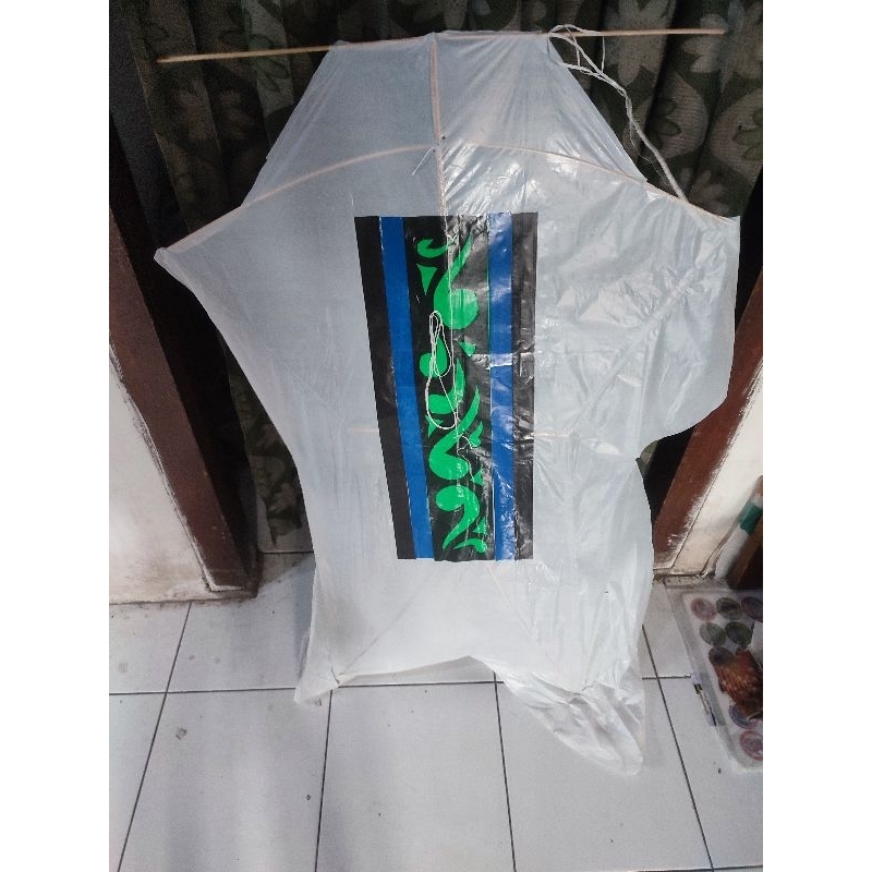 layangan bebean 1 meter  ada sandaran