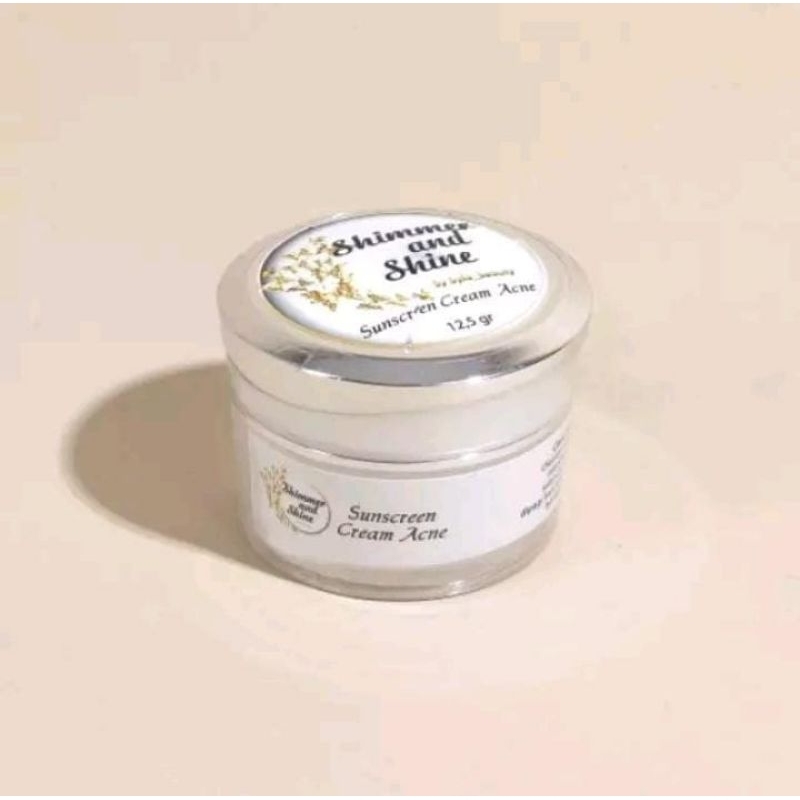 ACNE Sunscreen Brightening Shimmer & Shine