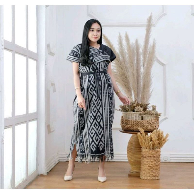 tunik tenun motif toraja