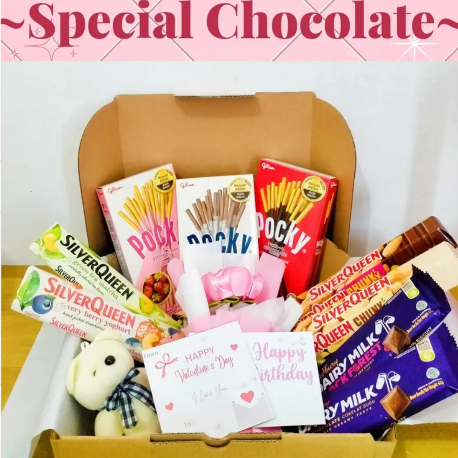 

Spesial Giftbox Hampers Coklat Silverqueen