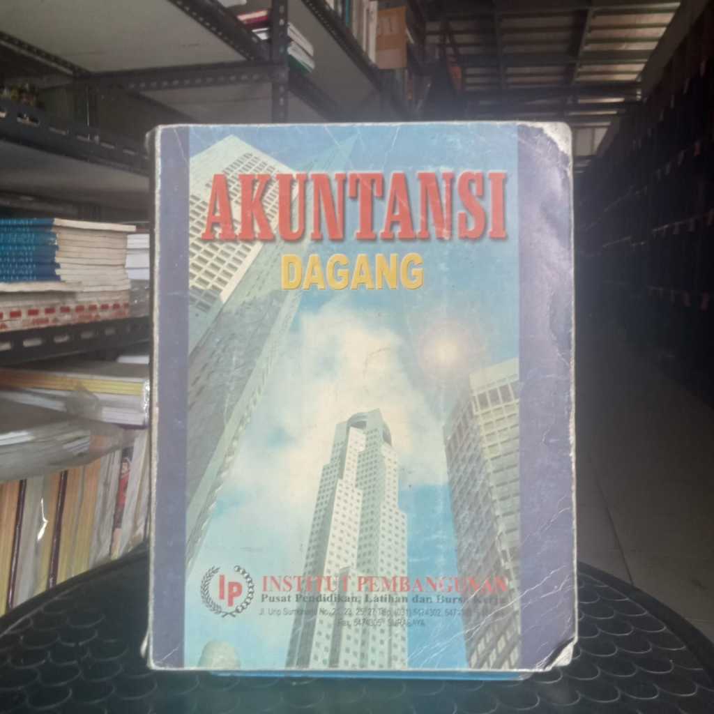 Ori - Akuntansi Dagang by Institut Pembangunan Surabaya