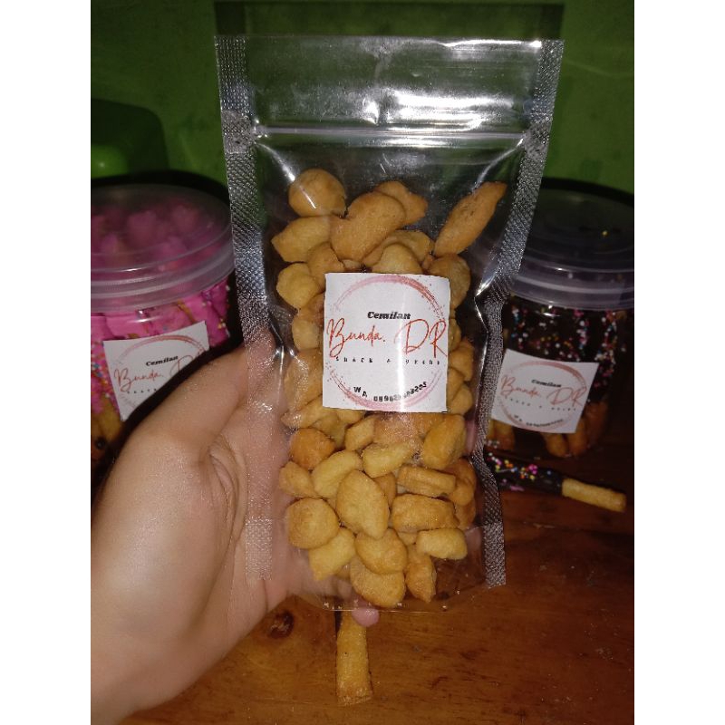 

kue biji ketapang