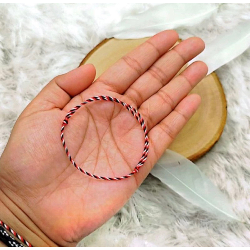 Gelang Tridatu Khas Bali Lombok