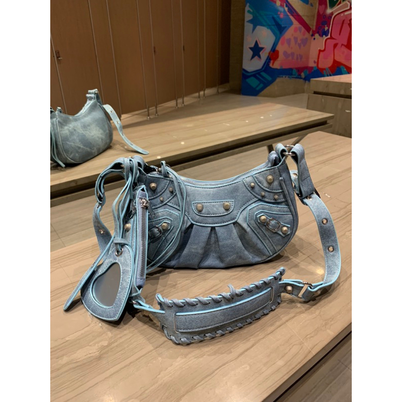 READY TAS BAL3N-LE CAG0L3 / TAS BALEN / TAS IMPORT / TAS GROSIR / GROSIR TAS / TAS VIRAL / moomoobee