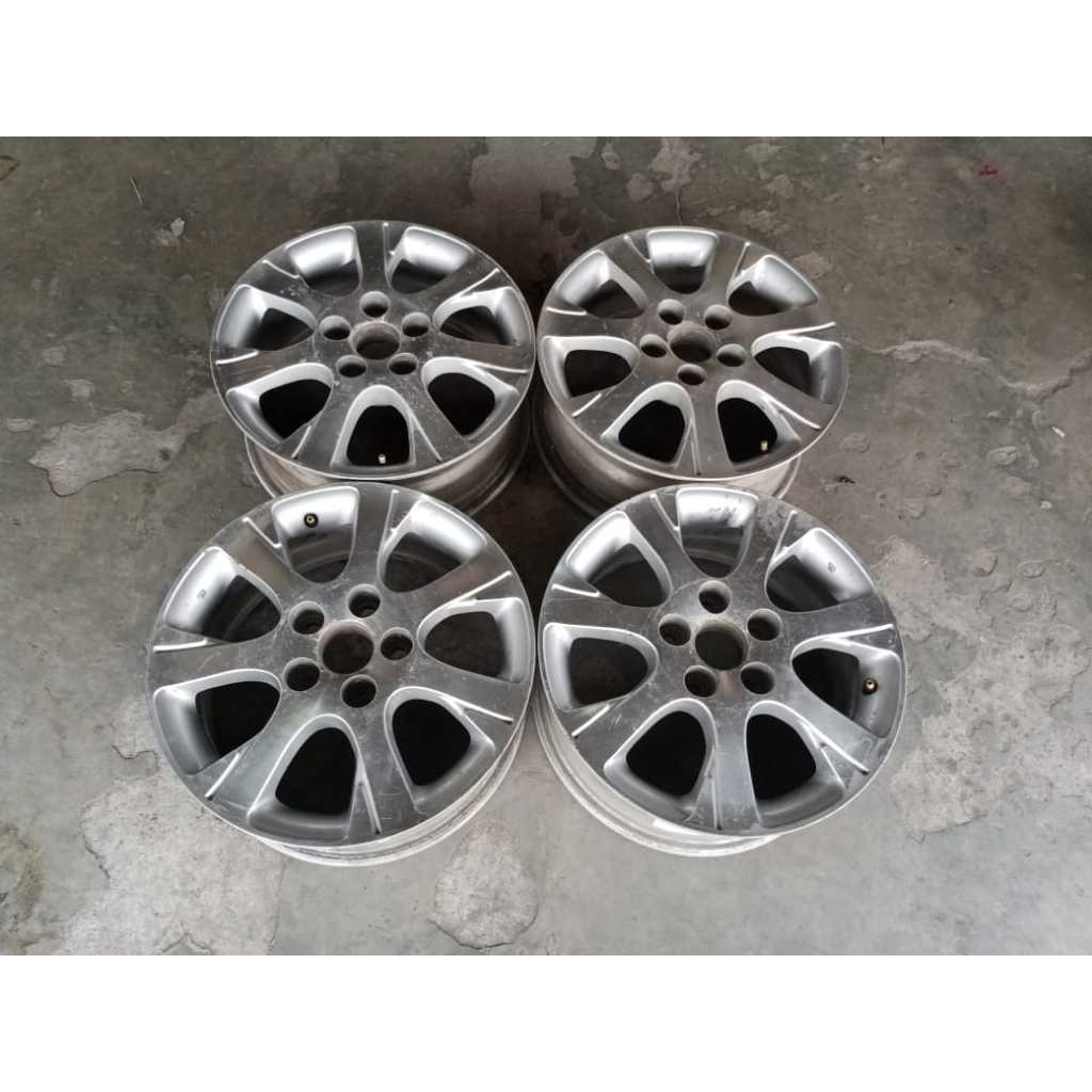 Velg Second Copotan Mobil Camry Ring 16 Pcs 5x114.3