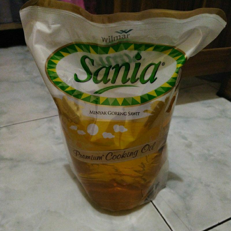 

Minyak goreng Sania 2L