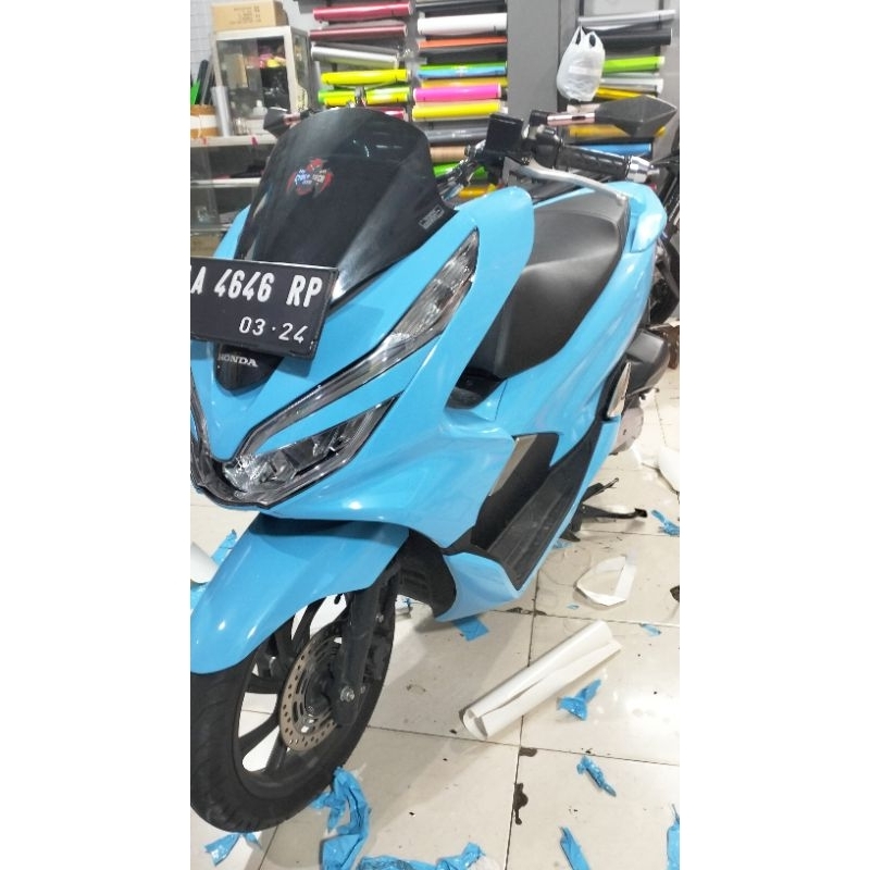 Stiker Biru Muda Glossy