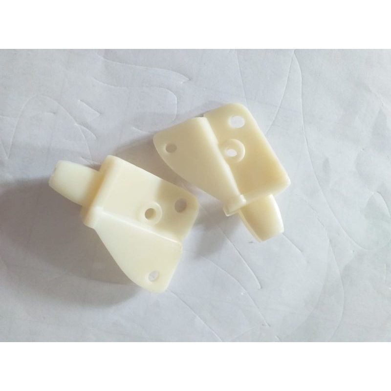 plastik dudukan grill kijang kapsul krista/ kancing klip gril kijang kapsul lgx kristal / breket gri