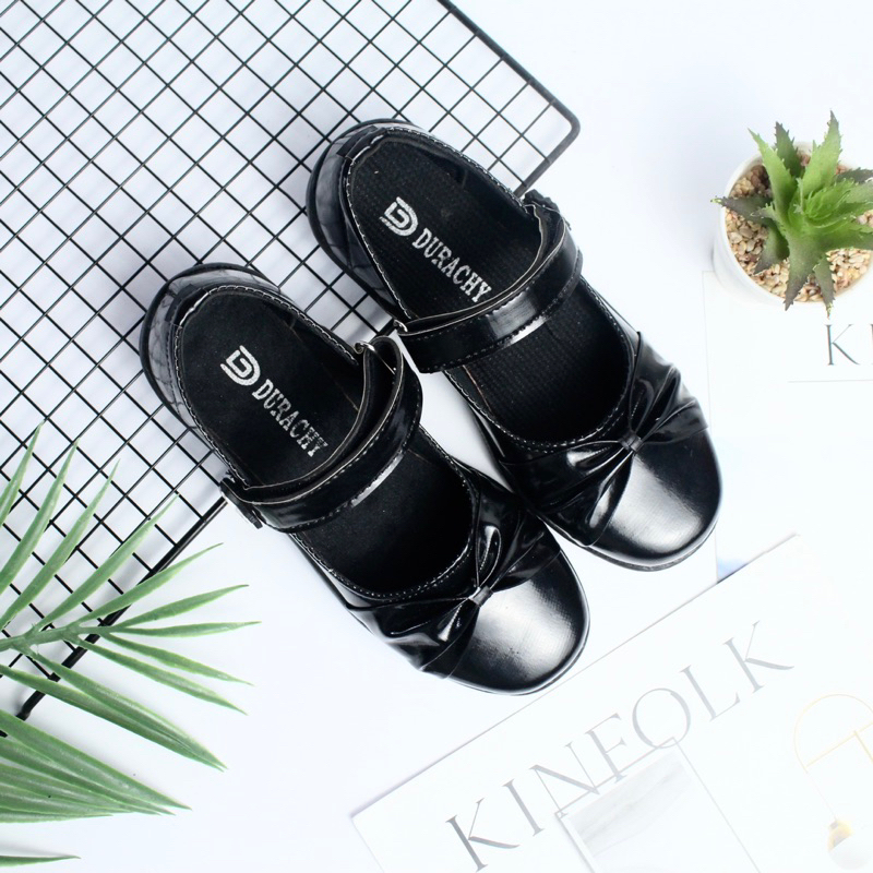 sepatu anak perempuan hitam mengkilat TK/SD sepatu sekolah sepatu santai anak cewek