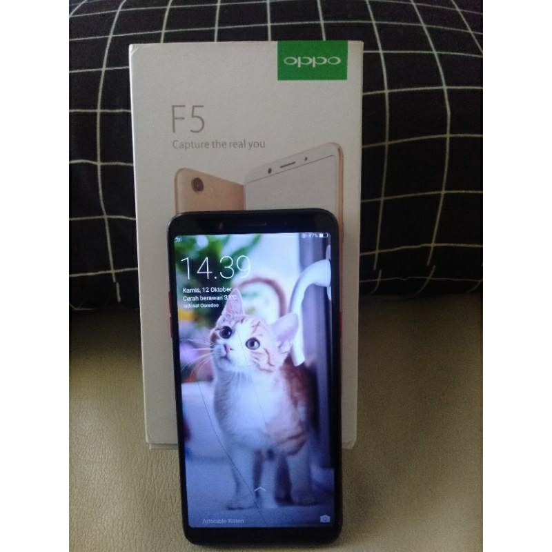 Oppo f5 ram 4/64GB seccond bekas