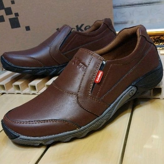 Sepatu pria kulit asli kickers casual slip on sol karet dijahit sekeliling