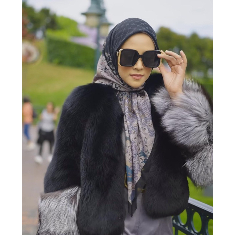 JUBILATION SERIES DISNEY BUTTONSCARVES