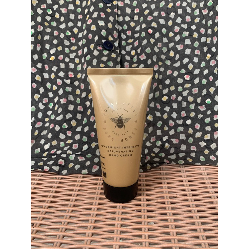 Marks & Spencer M&S Original Royal Jelly Pure Honey Overnight Intensive Rejuvenating Hand Cream 100m