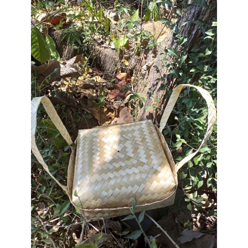 Besek jinjing / besek tangkai / tas besek