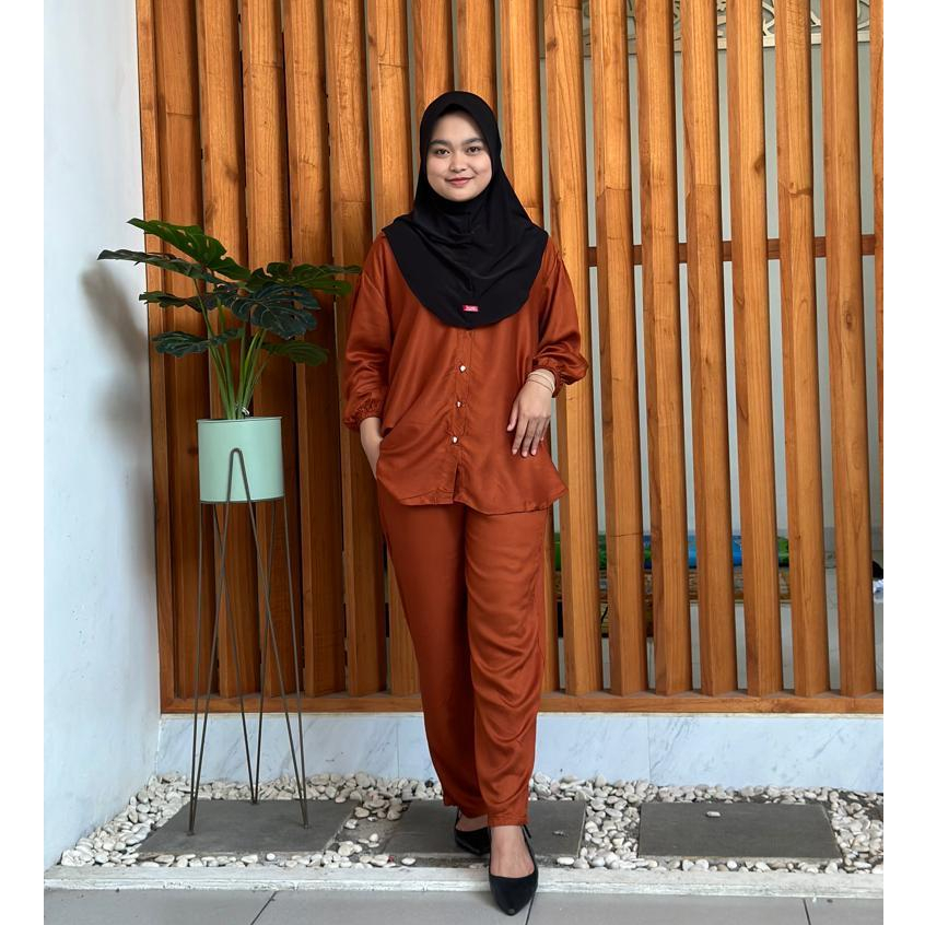 One set Rayon Twill Lengan balon