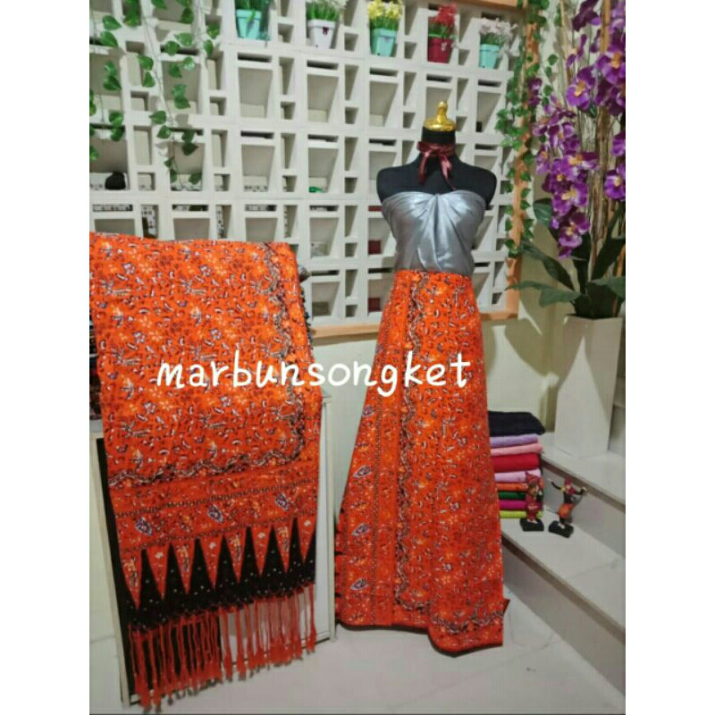 sarung selendang batik halus ibu Ainun