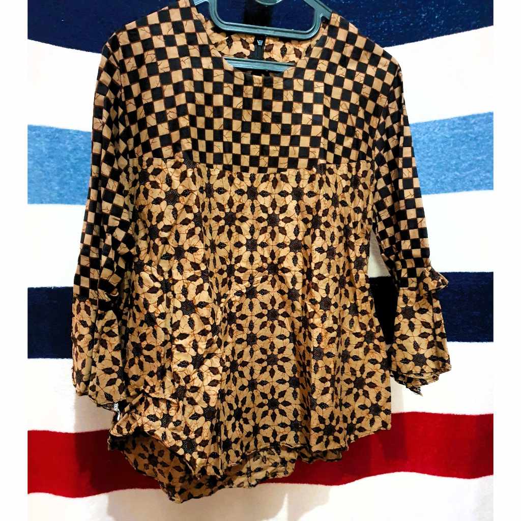 Batik Coklat Wanita